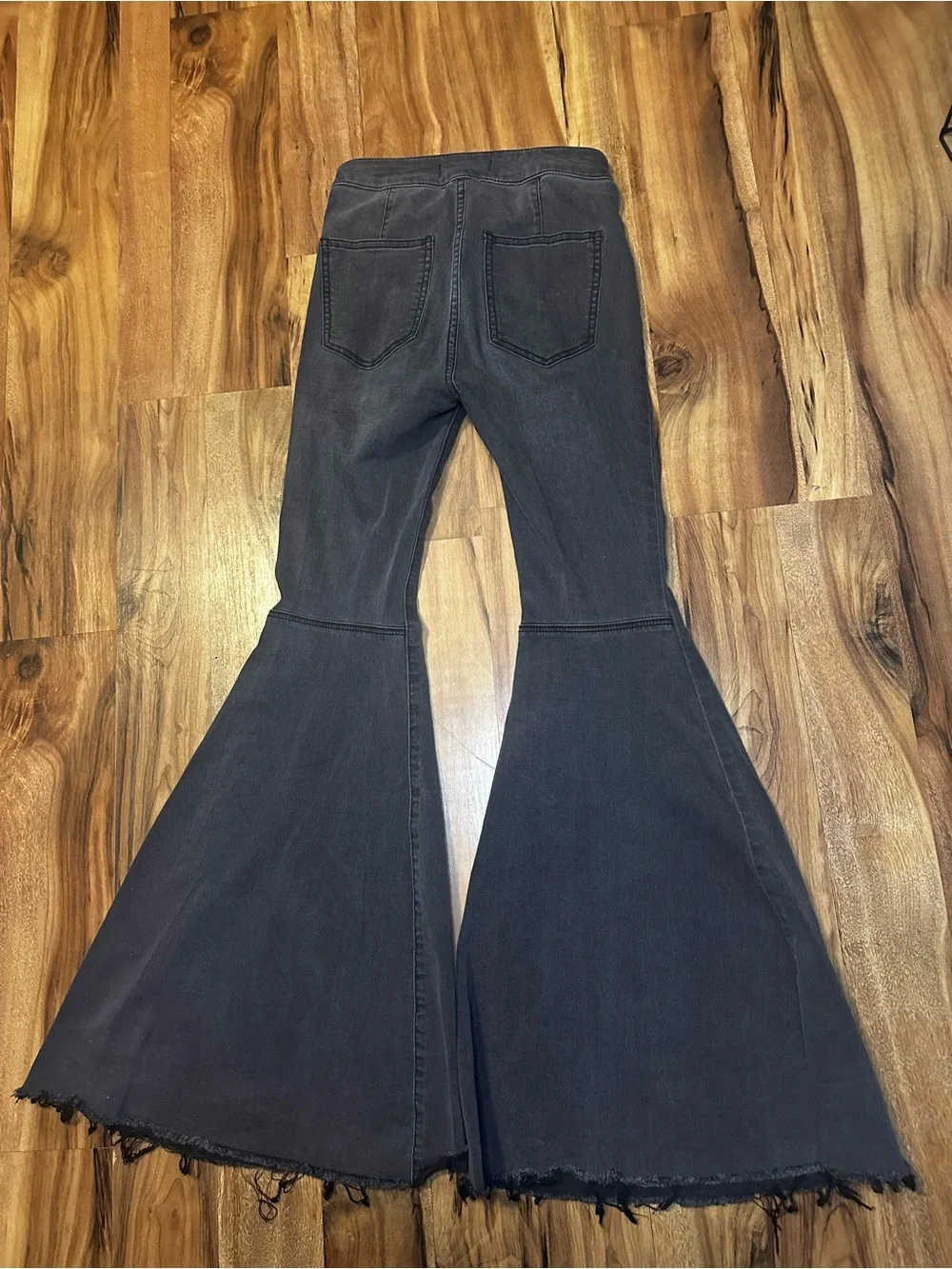 Free People Black Super Flare Bell Bottom Jeans Women’s 25 Raw Hem Stretch Boho